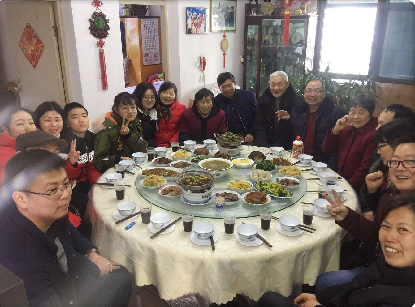 除夕夜，四代同堂過新年。（當(dāng)陽公司生產(chǎn)企劃部  張燕）.jpg